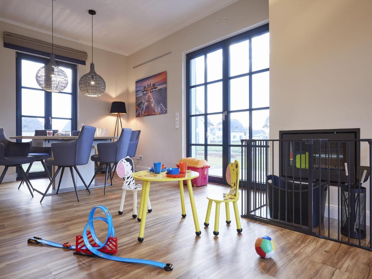 Reetland Am Meer - Premium Reetdachvilla Mit 3 Schlafzimmern, Sauna, Kamin Und Massagesessel F05 Dranske Buitenkant foto